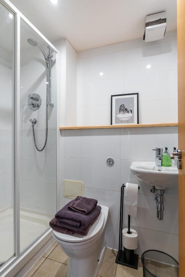 City View - A Stunning 2 Bed Apartment Glasgow Exterior foto